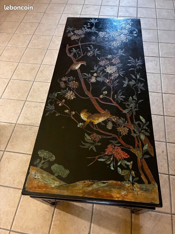 Table basse asiatique (image 1)