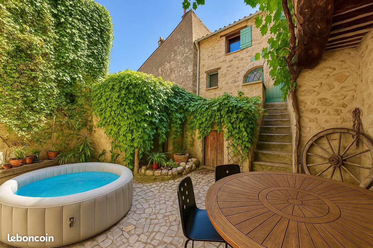 Maison 7 pièces 189 m² · à Vaison-la-Romaine · 189 m² · 397 000 €