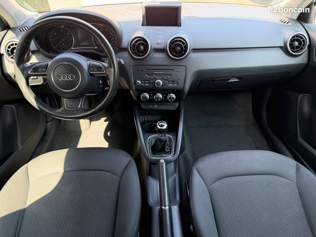 Audi a1 1.6 tdi 90ch attraction (image 4)