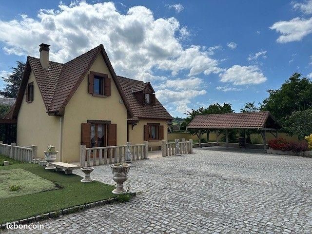 Maison 6 pièces 138 m² · à Neuville-Ferrières · 138 m² · 260 000 €