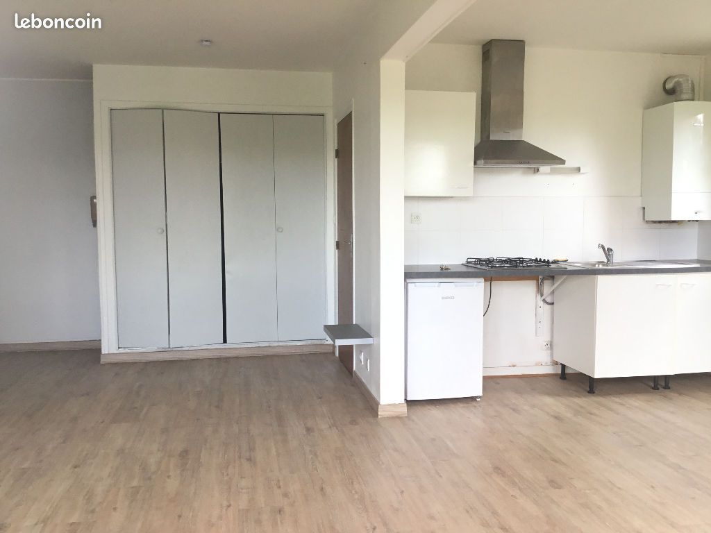 Appartement 1 pièce 32 m² · à Saint-Martin-des-Champs · 32 m² · 430 €/mois