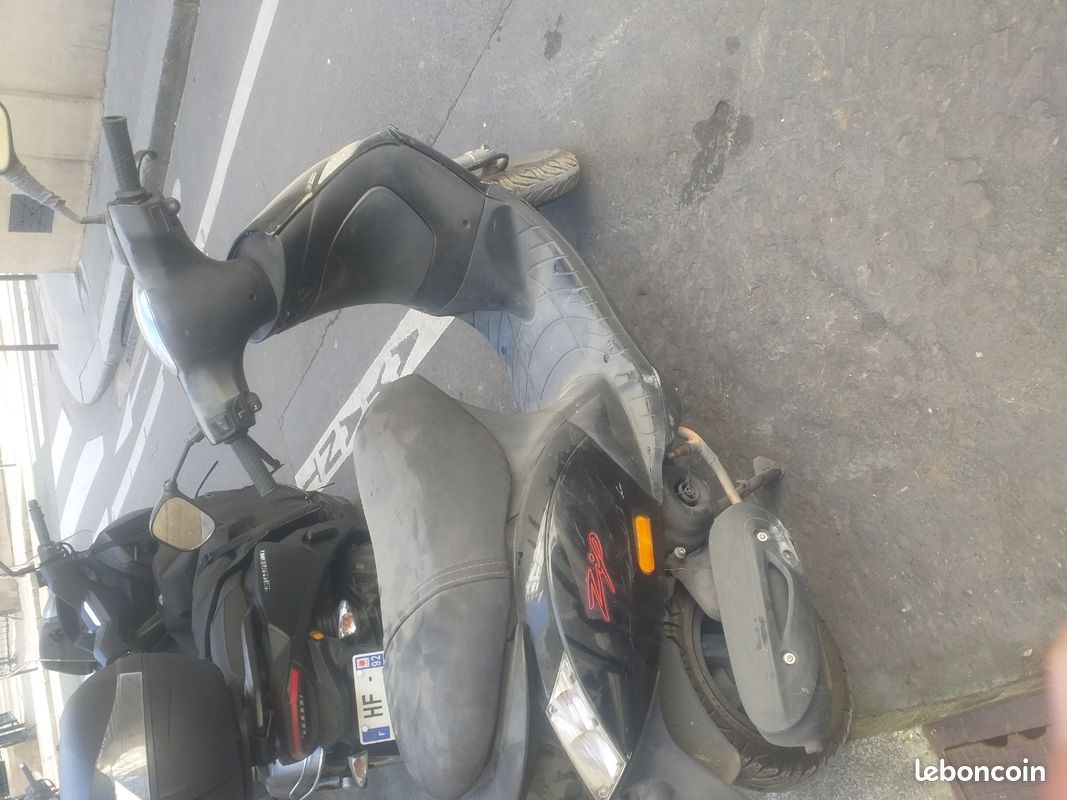 Scooter très bien (image 1)