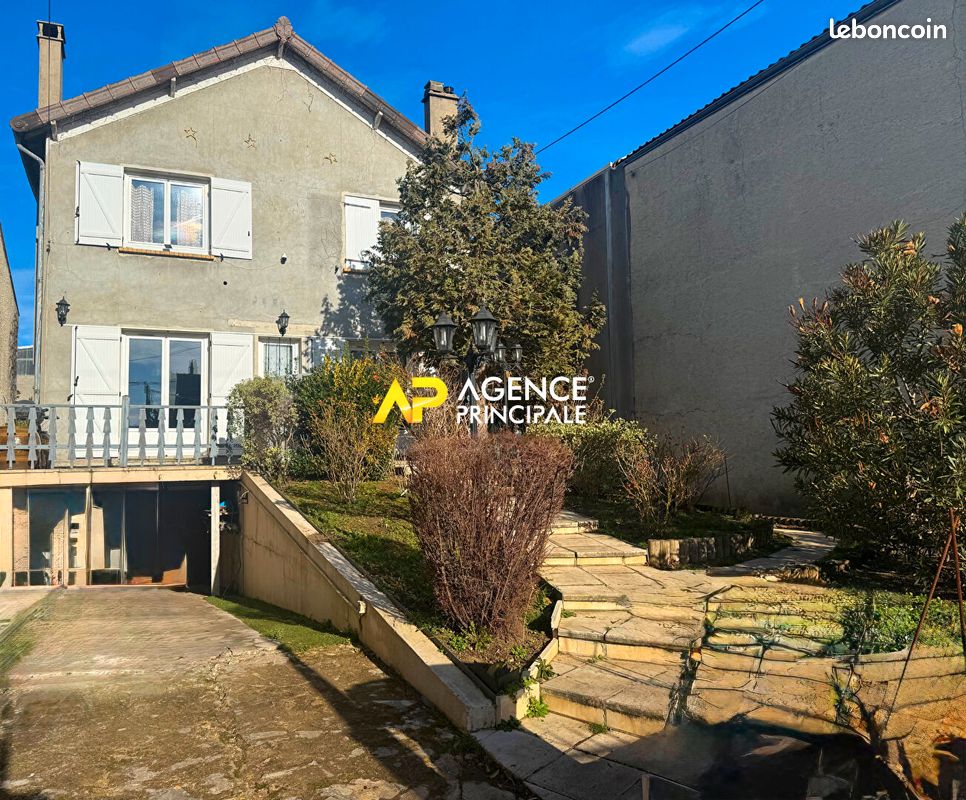 Maison 6 pièces 115 m² · à Argenteuil · 115 m² · 329 000 €
