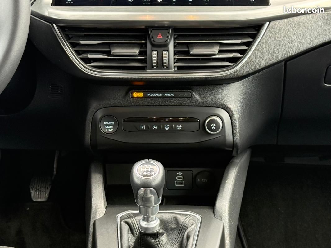 Ford Focus SW 1.0 EcoBoost 125 S&S mHEV Titanium X Business (image 10)