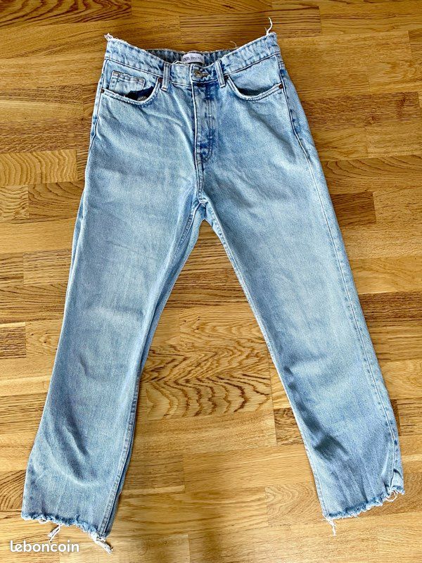 Jeans ZARA, 7/8, taille haute en 38 (image 1)