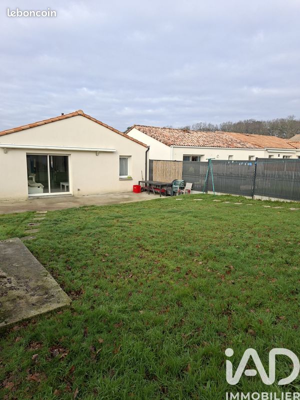 Maison 4 pièces 90 m² · à Saint-Père-en-Retz · 90 m² · 275 000 €