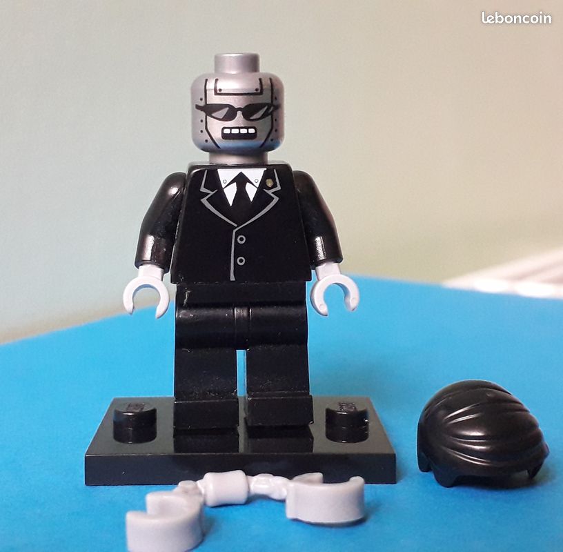 Lego figurine Executron ( Body Guard ) (image 4)