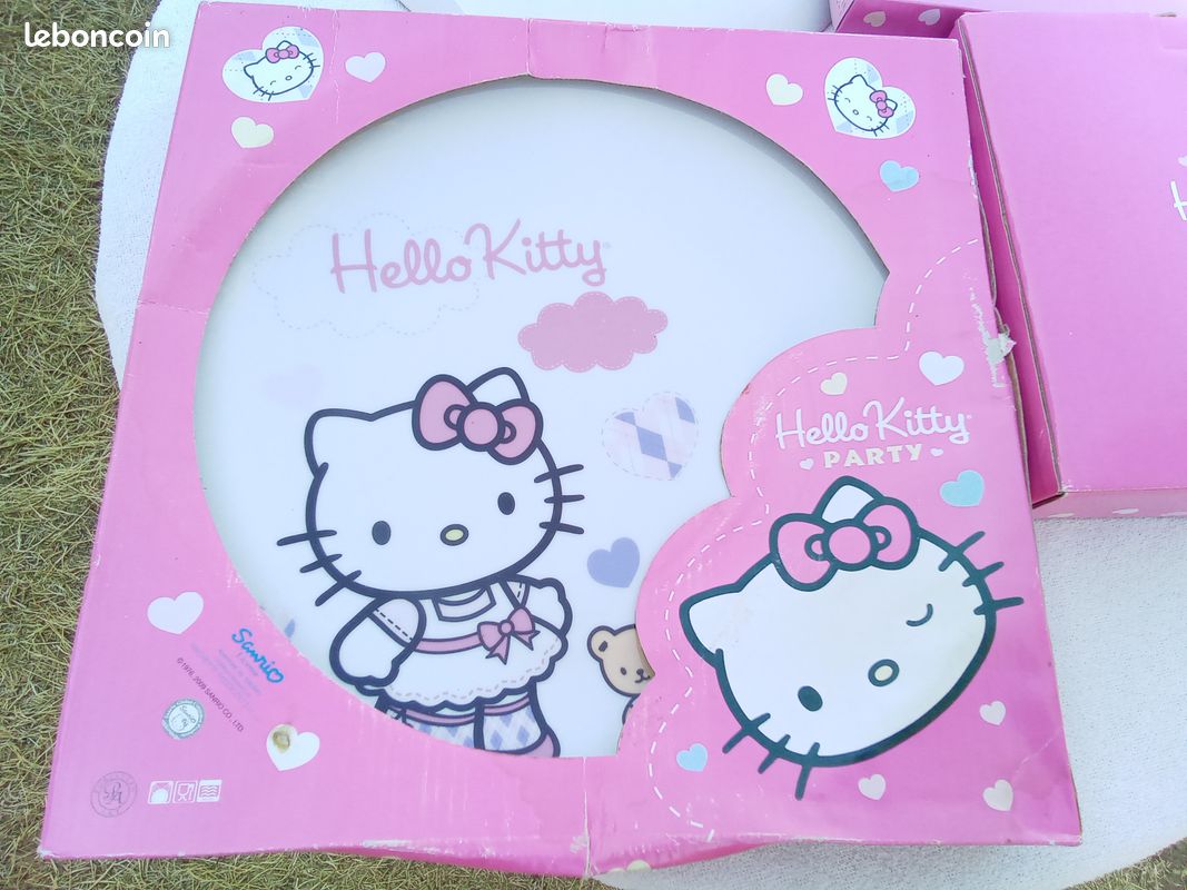 Lot de vaisselle Hello Kitty Party neuf vintage (image 9)