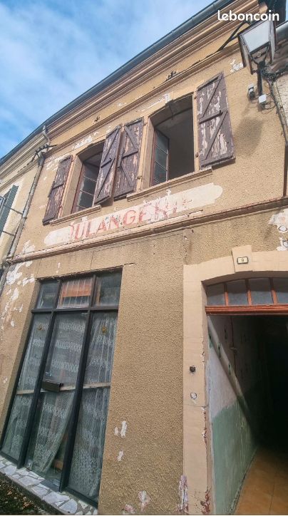 Maison 4 pièces 142 m² · à L'Isle-en-Dodon · 142 m² · 49 000 €