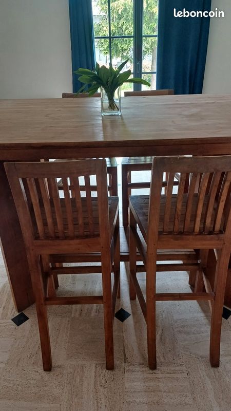 Table (image 1)