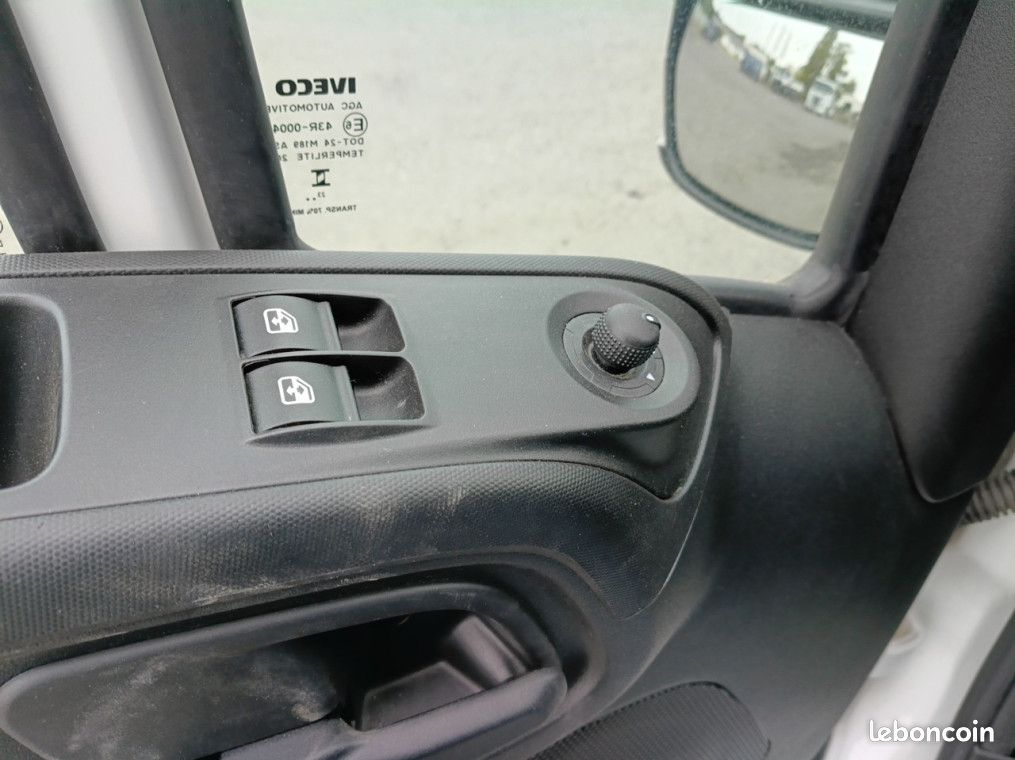 Iveco Daily Caisse hayon CCb 35C16H empattement 4100 3.0 (image 13)