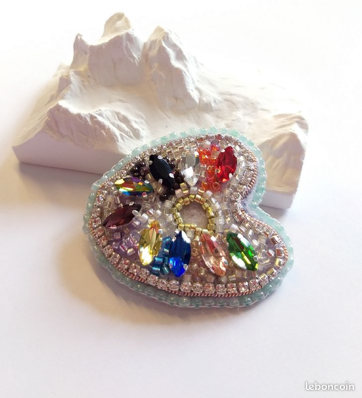 Broche. Fait main (image 2)