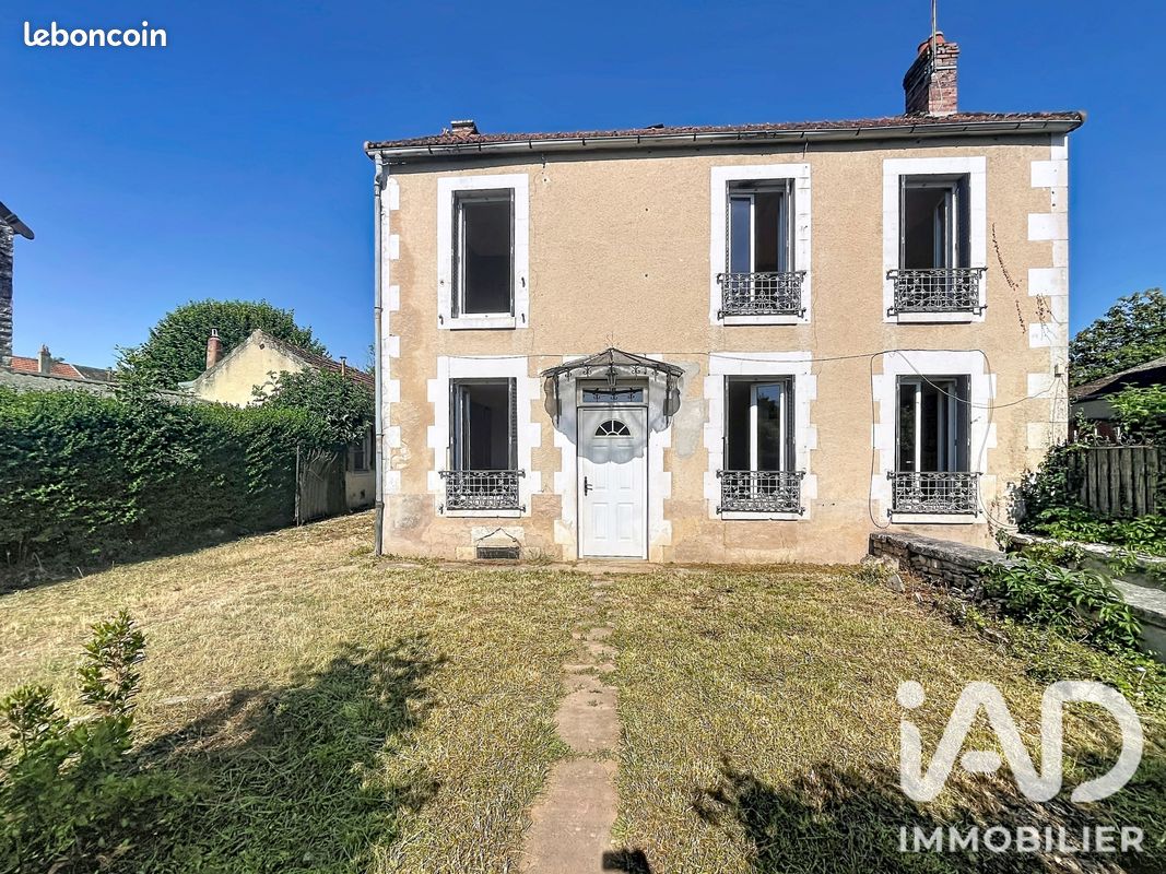 Maison 3 pièces 94 m² · à Mailly-la-Ville · 94 m² · 110 000 €