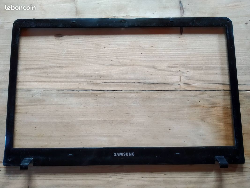 Cadre écran Samsung NP350E7C (image 1)