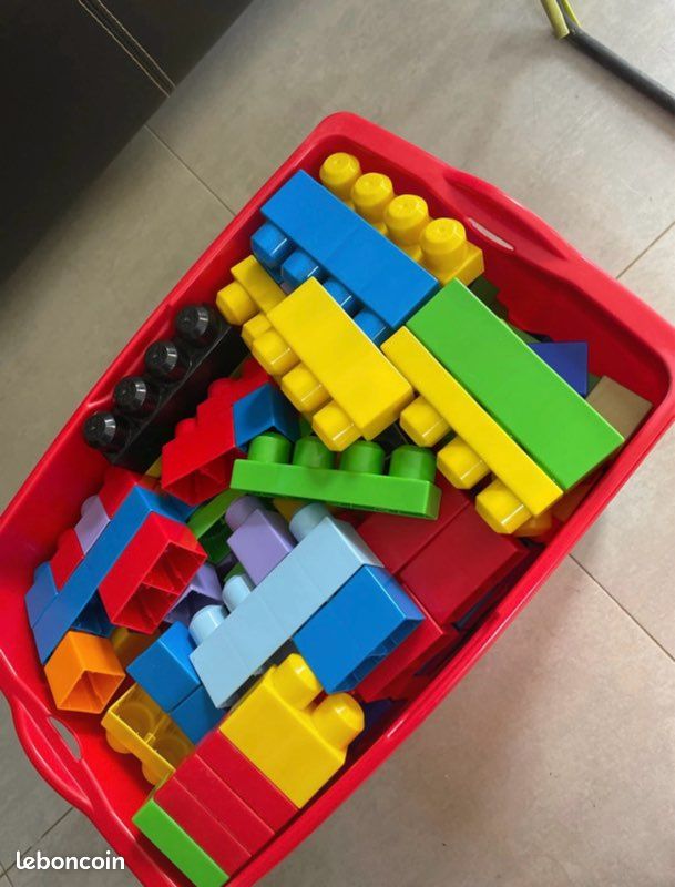 Caisse de Mega bloks (image 2)