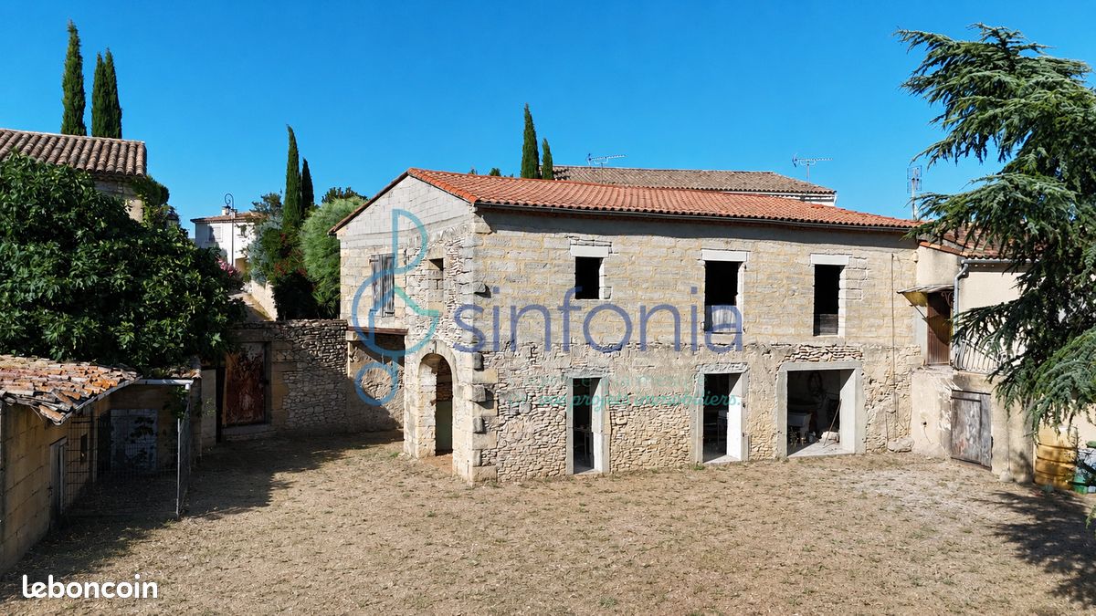 Maison 5 pièces 176 m² · à Saint-Maximin · 176 m² · 298 000 €