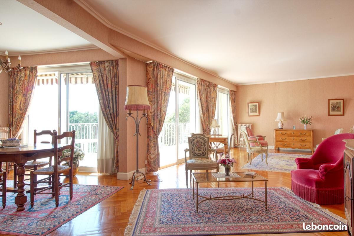 Appartement 7 pièces 143 m² · à Avrillé · 143 m² · 324 000 €