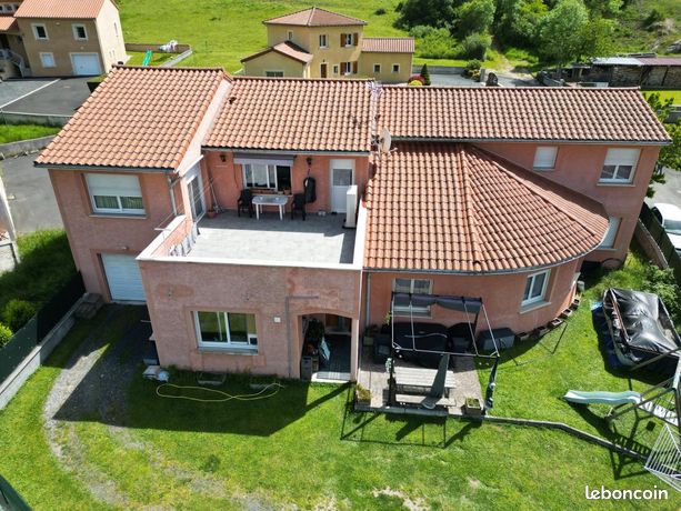 Villa 8 pièces 309 m²