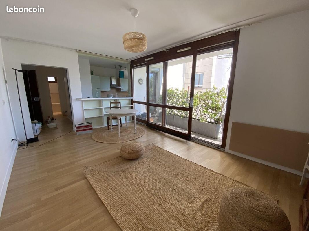Appartement 2 pièces 48 m² · à Issy-les-Moulineaux · 48 m² · 1 640 €/mois