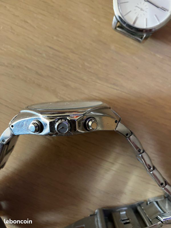 Montre lotus (image 3)