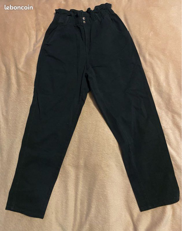 Pantalon noir taille haute (image 1)