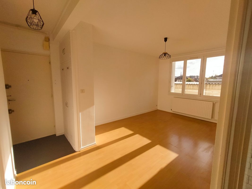 Appartement 3 pièces 54 m² · à Bourges · 54 m² · 570 €/mois