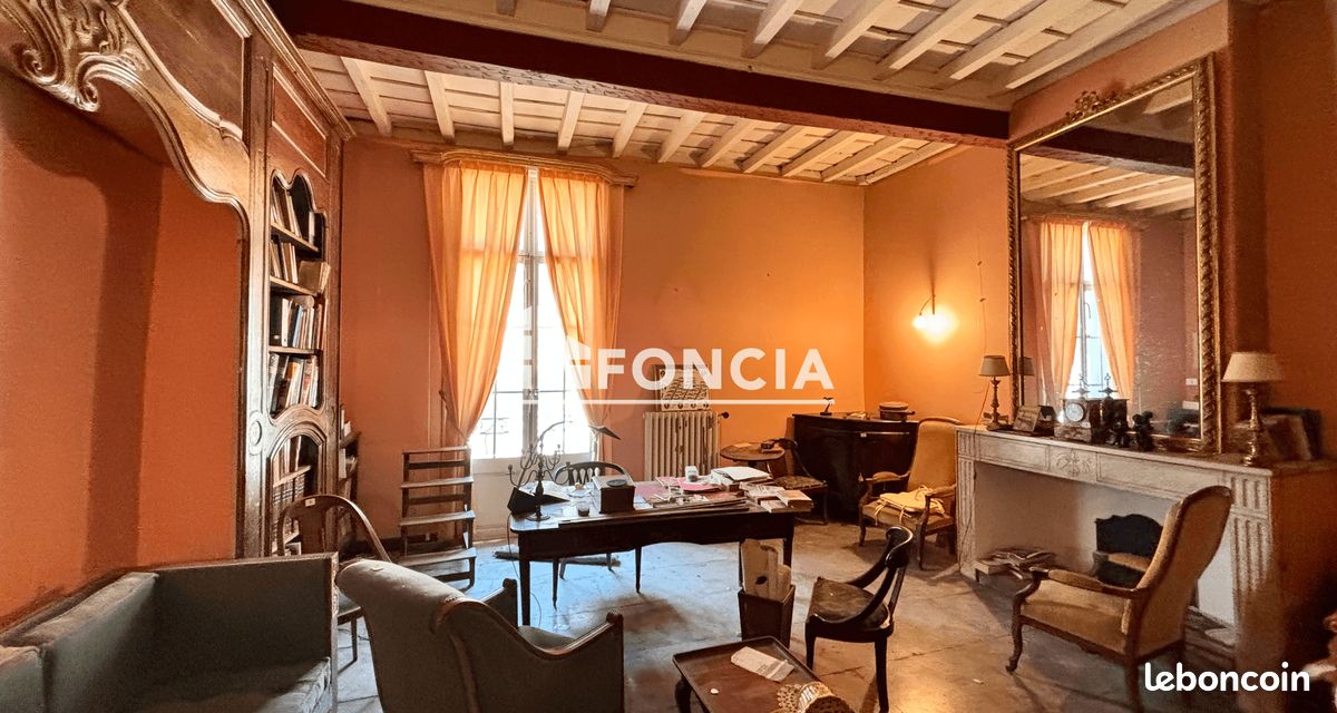 Maison 8 pièces 553 m² · à Sommières · 553 m² · 389 500 €