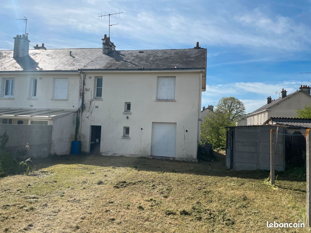Maison 4 pièces 85 m² · à Le Puy-Notre-Dame · 85 m² · 125 000 €