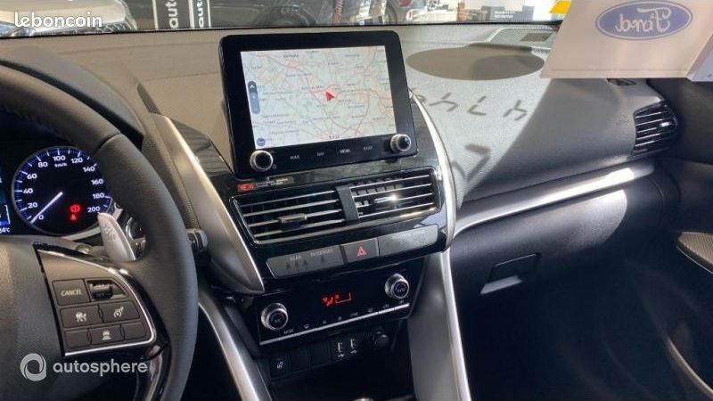 Mitsubishi Eclipse Cross 2.4 MIVEC PHEV 188ch Intense 4WD (image 19)