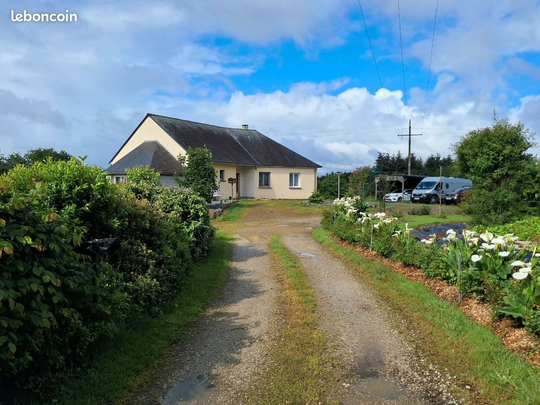 Maison 8 pièces 178 m² · à Chantrigné · 178 m² · 280 000 €