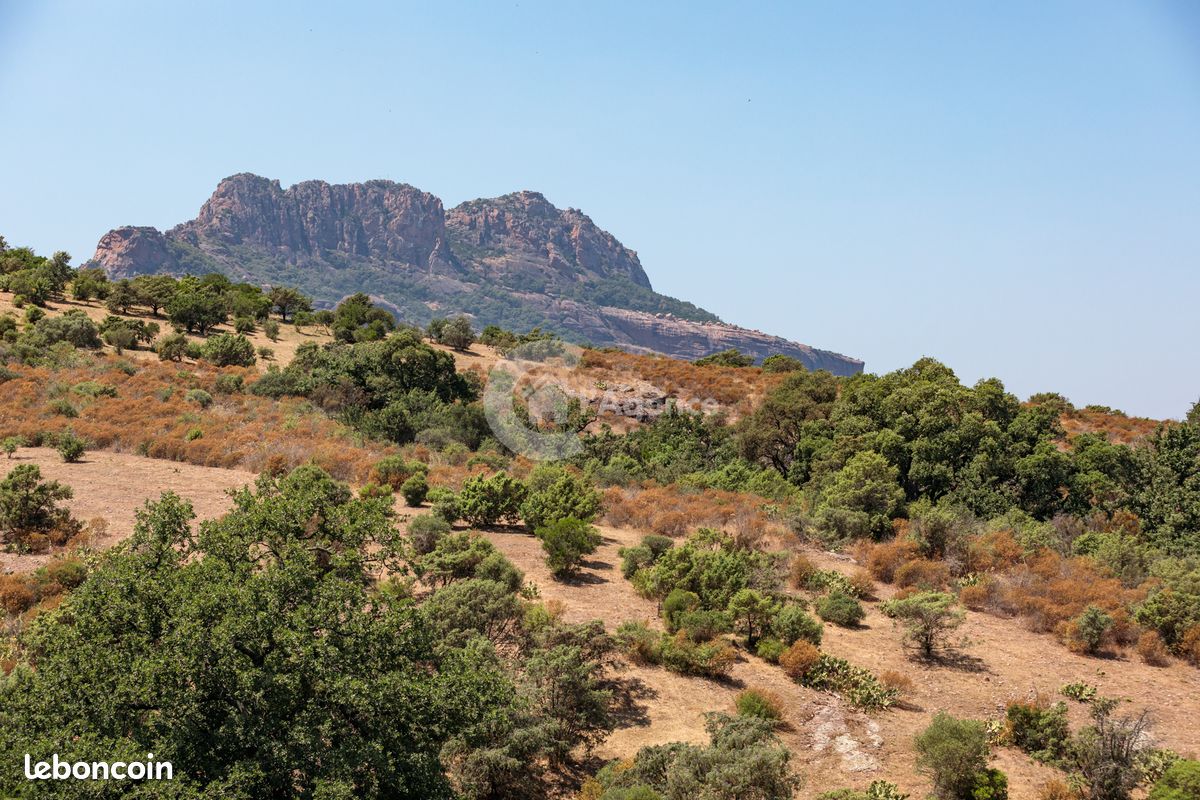 Maison 4 pièces 109 m² · à Roquebrune-sur-Argens · 109 m² · 379 000 €