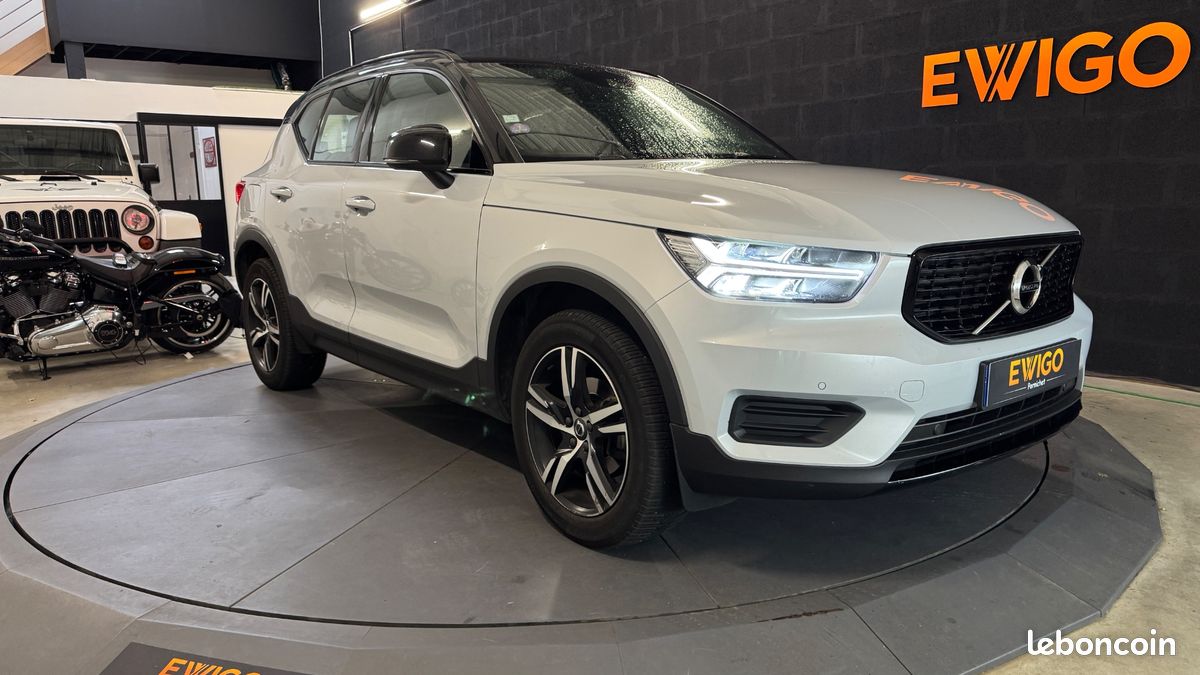 VOLVO XC40 1.5 T3 165ch R-DESIGN 2WD GEARTRONIC - TO PANO - CAMERA (image 1)