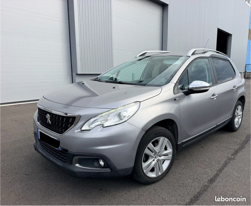 PEUGEOT 2008 1.6 b-Hdi 100 ch STYLE (image 4)