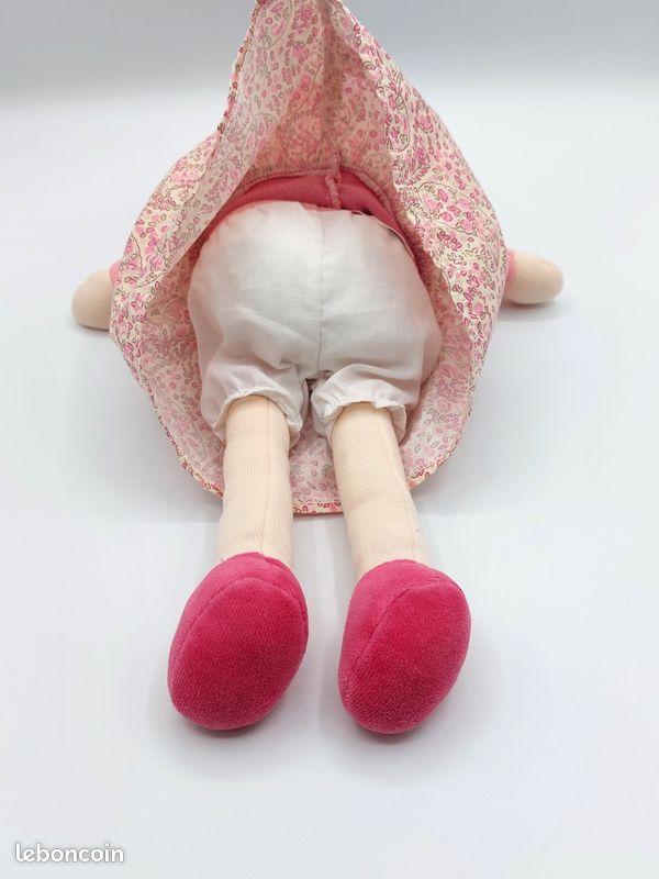 Ancienne poupée chiffon COROLLE blanc rose col fleur