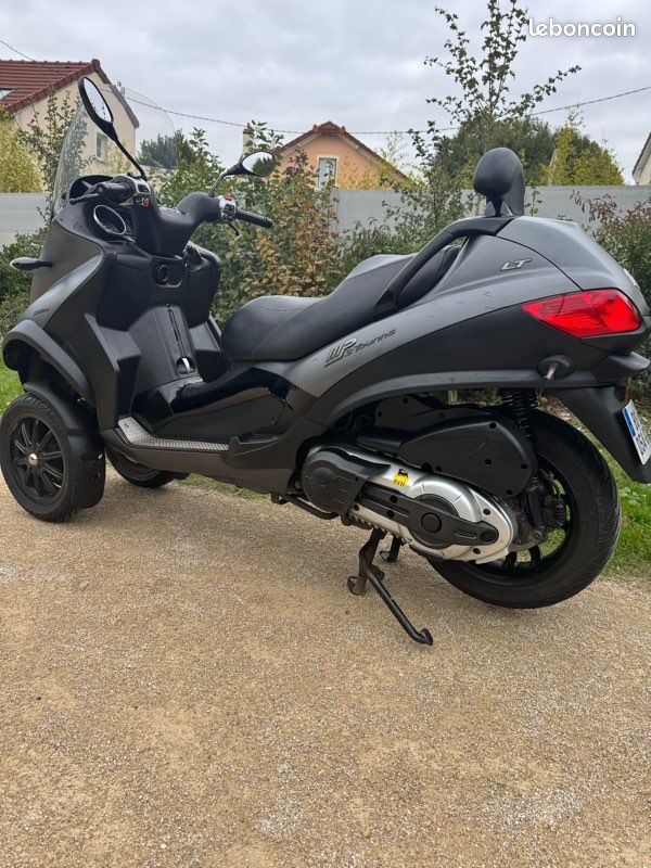 Mp3 500ie Piaggio Mp3 500 Sport 2011 Piaggio MP3 500 Sport (2011