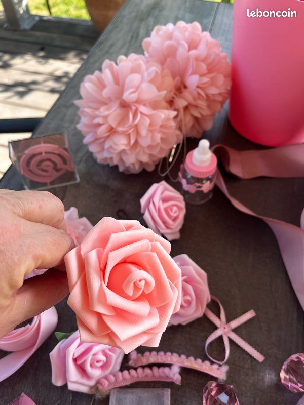 Objet pour décoration sur le thème de la couleur rose (image 5)