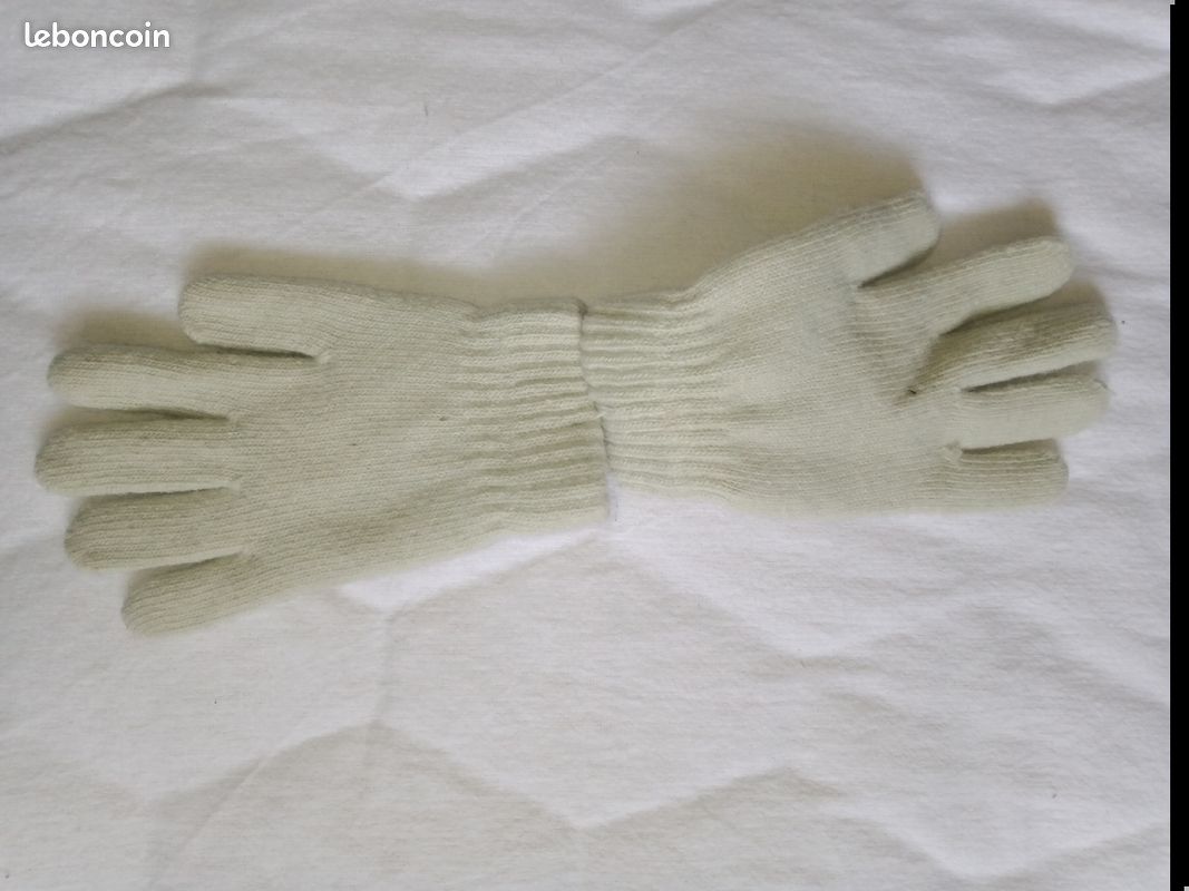 Gants neufs et bonnet fille/Femme (image 4)