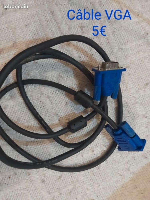 Câble VGA (image 1)