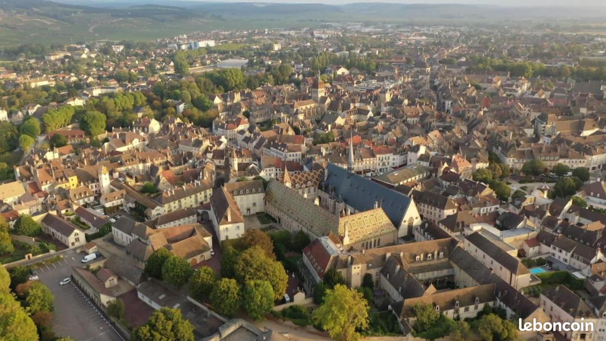 Immeuble 350 m² · à Beaune · 350 m² · 850 000 €