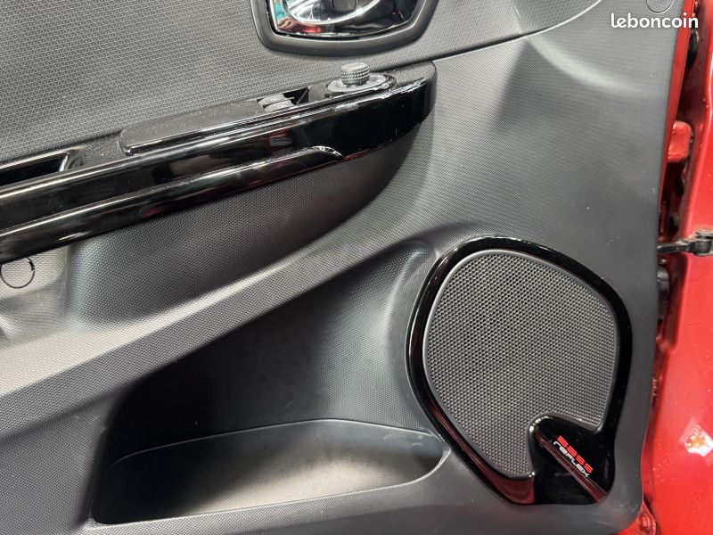 Renault CLIO IV 0.9 TCE 90CH ENERGY ZEN EURO6 2015 (image 9)