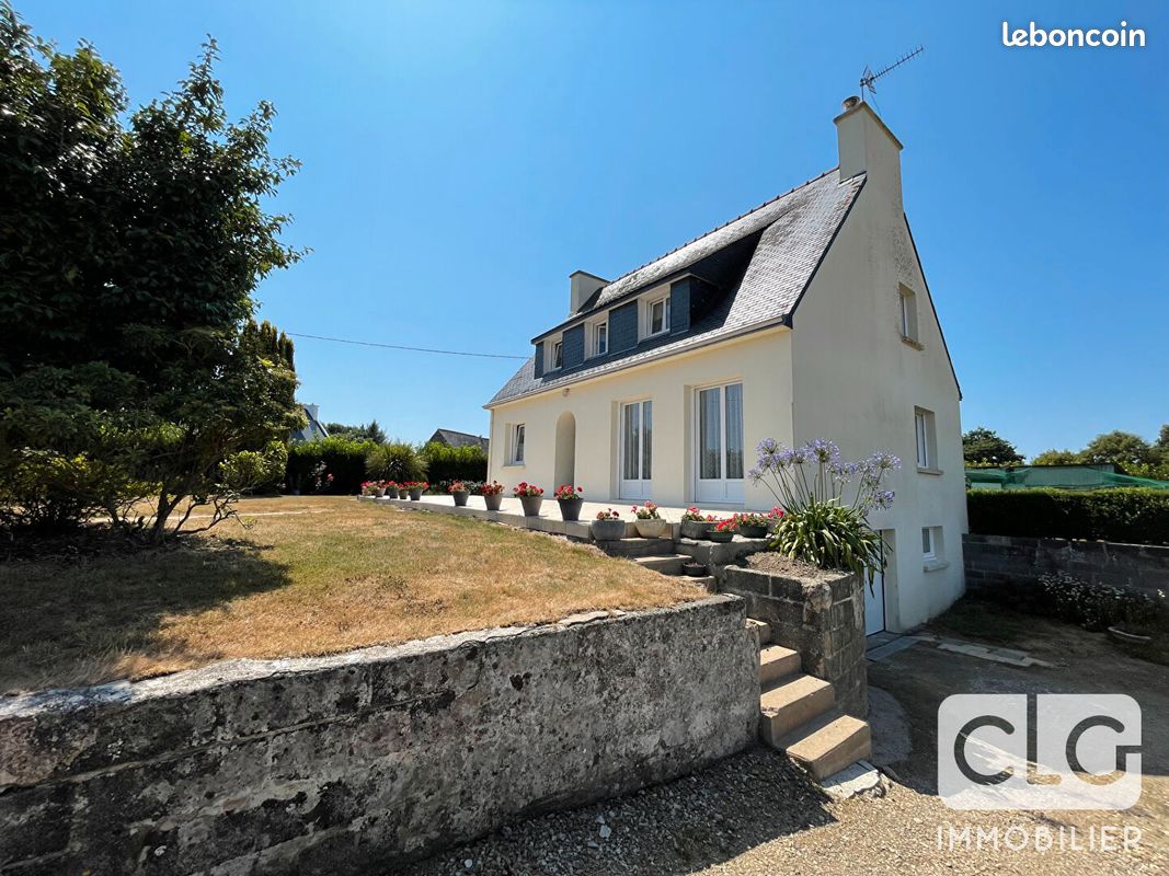 Maison 5 pièces 122 m² · à Plonéour-Lanvern · 122 m² · 249 600 €