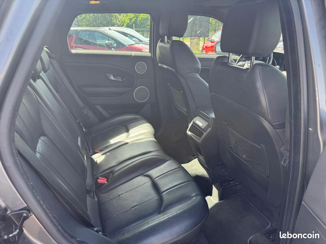 LAND ROVER RANGE ROVER EVOQUE 2.0 TD4 180cv SE Dynamic 4x4 (image 31)