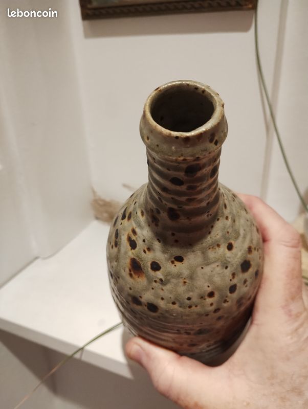 Vase bouteille en grès pyrite terre de Puisaye Charles Gaudry avec un élégant col (image 4)