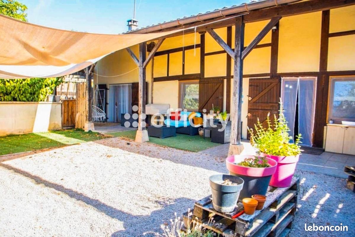 Maison 7 pièces 138 m² · à Sermoyer · 138 m² · 220 000 €