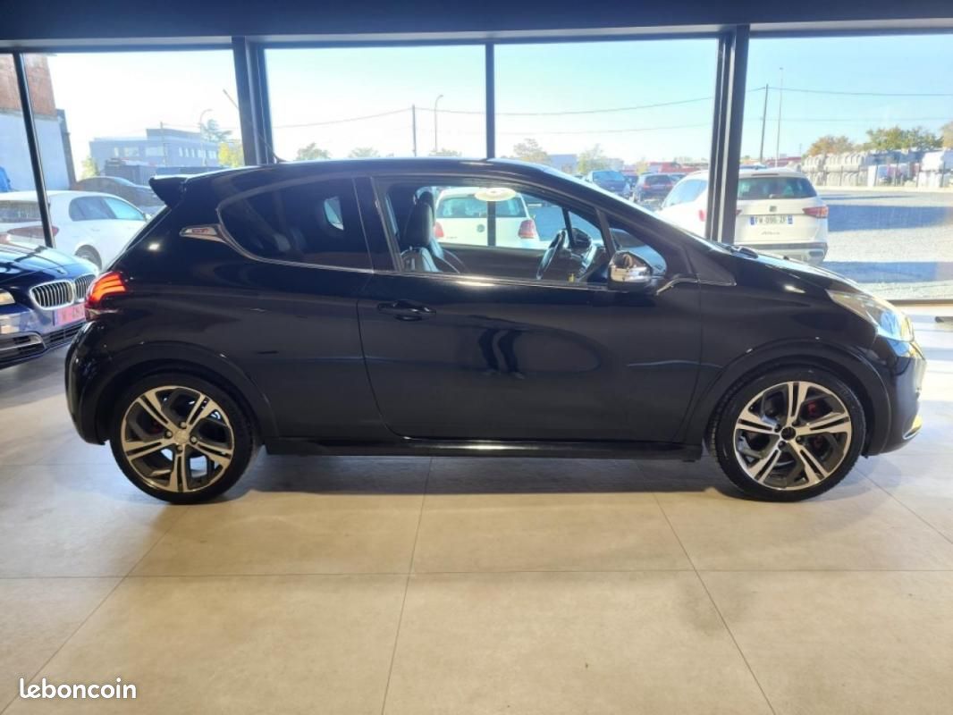 Peugeot 208 GTi 1.6L THP S&S - CH (image 4)