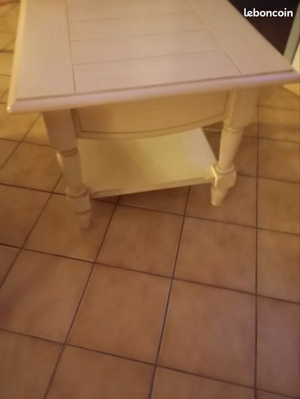 Table salon (image 1)