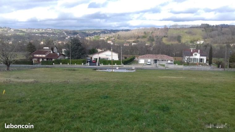Terrain 1 812 m² Castres