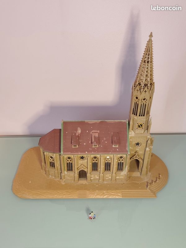 Maquette De Bâtiment Auhagen – Église De Börnichen – Modélisme Ferroviaire HO Ou N, Pièce Architecturale Détaillée, En Plastique Blanc, à Monter Et Peindre Soi-même – À Partir De 14 Ans