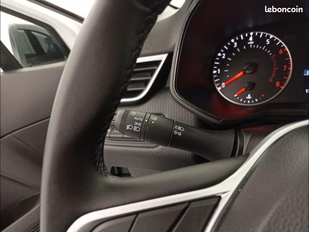 Renault Clio 1.0 TCe 90ch Equilibre (image 10)