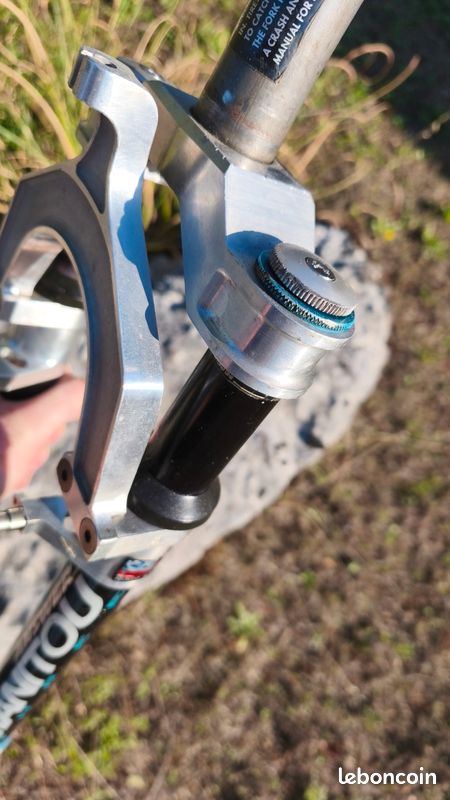 Fourche Answer Manitou Three Vtt 1994 (image 4)